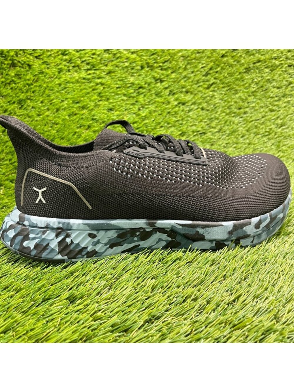 Flux Footwear Adapt Runner Black Mens Size 8 Womens 9.5 Athletic Shoes Sneakers